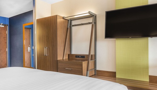 Chambre Standard, 1 très grand lit (Communications, Mobility)