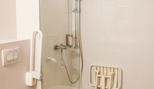 Chambre Double Premium, accessible aux personnes à mobilité réduite
