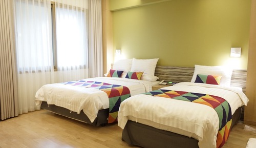 Chambre Supérieure avec lits jumeaux