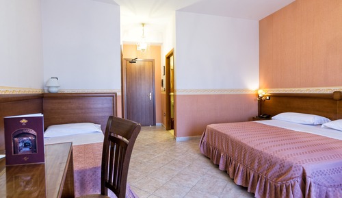 Chambre Triple Confort, 1 chambre