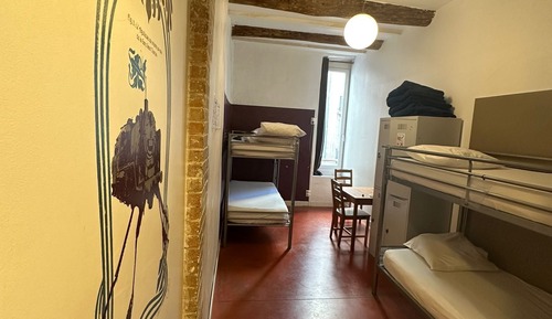 1 lit dans un dortoir mixte de 4 lits (Salle de bains privée)