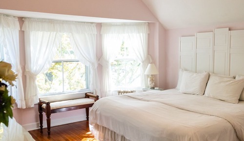 Chambre Standard, 1 très grand lit, vue baie