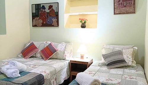 Chambre Double, salle de bains commune