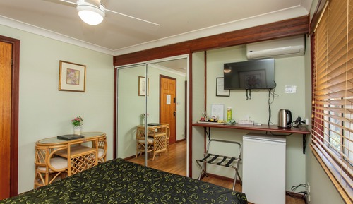Chambre Double Standard (First Floor)