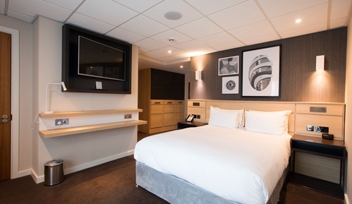 Chambre, 1 grand lit, accessible aux personnes à mobilité réduite