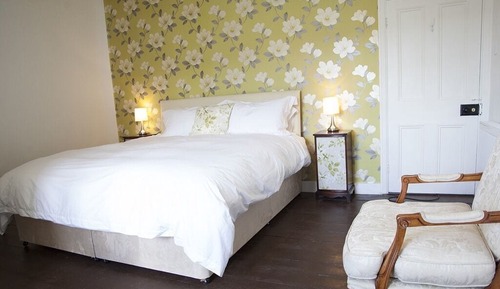 Chambre Double, salle de bains attenante