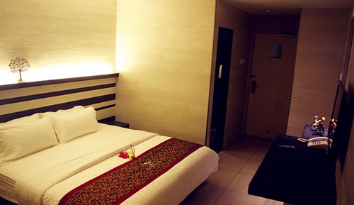 Chambre (4 hours day use, must checkout by 7pm)