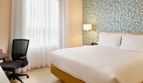 Chambre, 1 très grand lit, non-fumeurs, vue ville