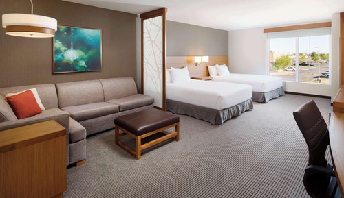 Chambre, plusieurs lits, accessible aux personnes à mobilité réduite, baignoire (Double Queen)