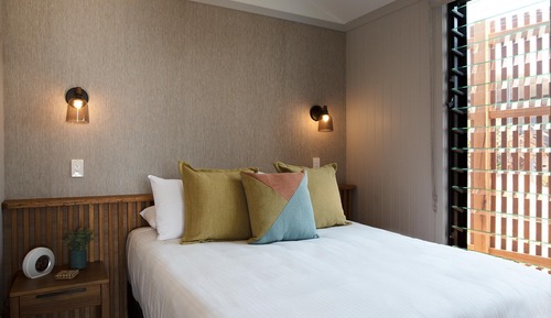 Cabane Premium (Sleeps 2 - Dog Friendly)