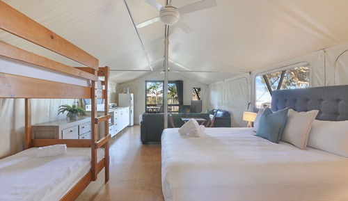 Tente Deluxe (Beach / Sleeps 4)