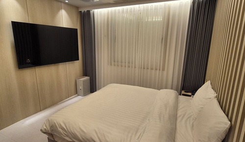Royal VIP Double [Free Semi Buffet Breakfast (Sun~Thu for 2 PAX / Fri~Sat for 1 PAX)]