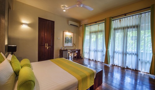 Chambre Exécutive (with Jacuzzi)