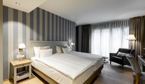 Chambre Familiale, patio, en angle