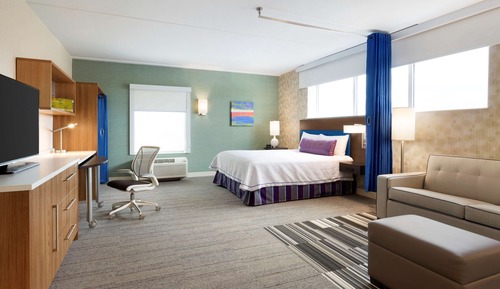 Studio, 1 grand lit, accessible aux personnes à mobilité réduite, baignoire