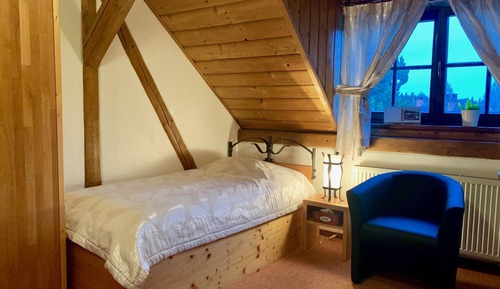 Chambre Simple Confort, 1 lit une place, salle de bains attenante