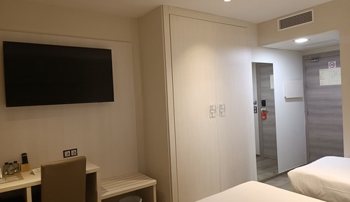 Chambre Triple (2 adultos + 1 niño)