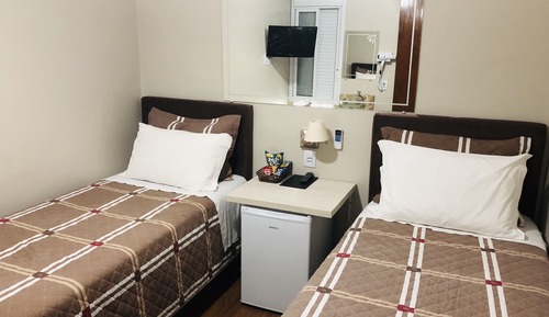 Chambre, 2 lits une place