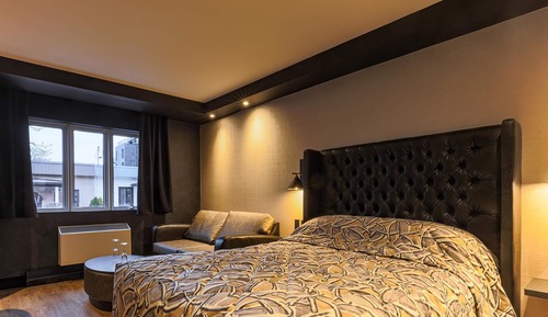 Chambre Triple Confort, 1 grand lit et 1 canapé-lit