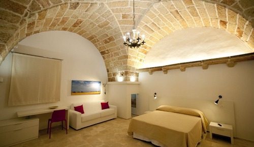 Studio, patio (Sterlizia)
