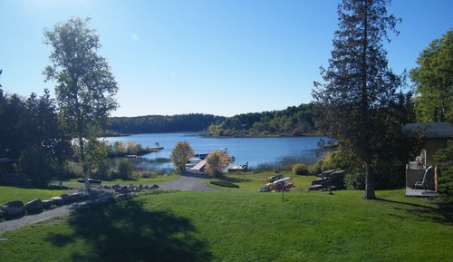 Chalet « Premier », 3 chambres, baignoire à jets, côté jardin