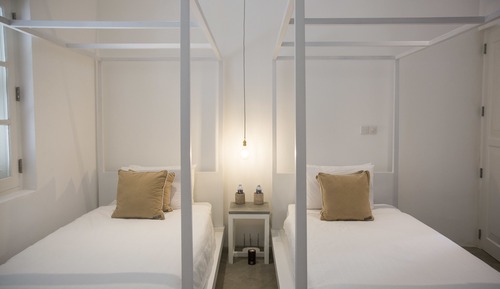 Chambre Standard avec lits jumeaux, 2 lits une place, salle de bains attenante, vue vallée