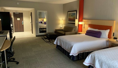 Studio, 2 grands lits, accessible aux personnes à mobilité réduite, baignoire