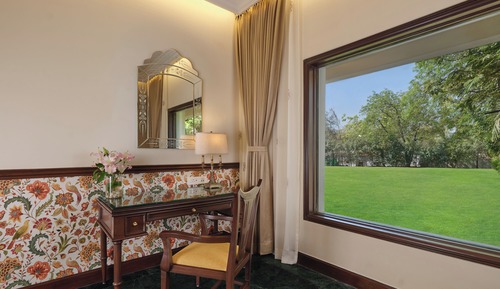Chambre Double « Premier », vue jardin (Complimentary 1 way Airport transfers)