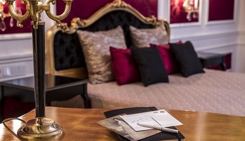 Suite Majestueuse, 2 chambres, cuisine, côté jardin