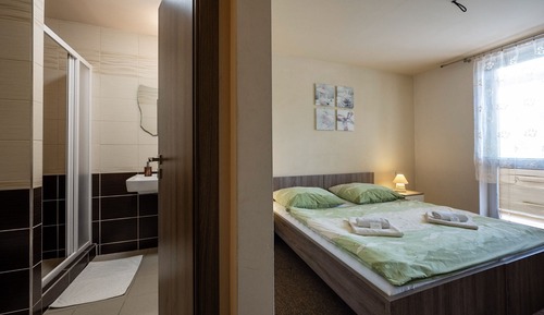 Chambre Double (with extra bed)