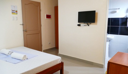 Chambre Double Premium, 1 très grand lit, vue partielle sur la mer