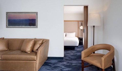 Suite, 1 très grand lit, non-fumeurs (Mobility/Hearing Accessible, Tub)