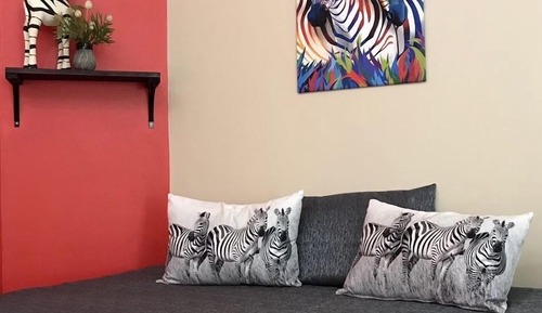 Chambre Familiale (Zebra Room)