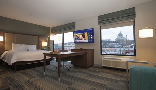 Studio, 1 très grand lit, accessible aux personnes à mobilité réduite (Hearing)