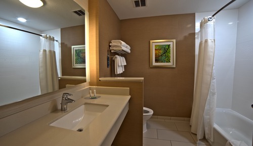 Chambre, 2 grands lits, non-fumeurs (Mobility/Hearing Accessible, Tub)