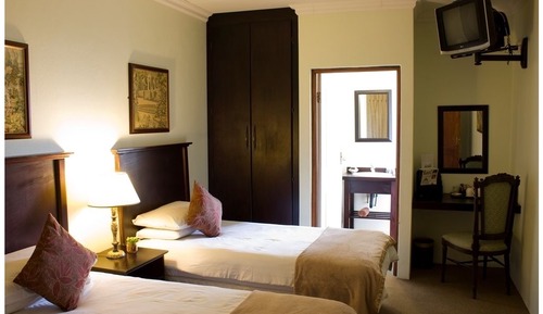 Chambre avec lits jumeaux