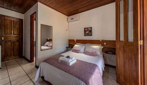 Chambre Royale, balcon, vue jardin