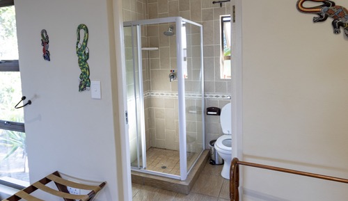 Chambre Double (Downstairs )