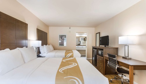 Chambre Standard, 2 grands lits, fumeurs