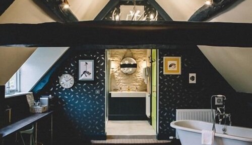 Suite, salle de bains attenante (Room 11)