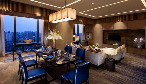 Ambassador Room, Suite, 1 très grand lit