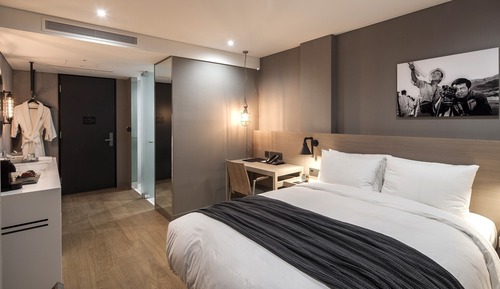 Chambre Standard, 1 grand lit, accessible aux personnes à mobilité réduite (Air purifier in room)