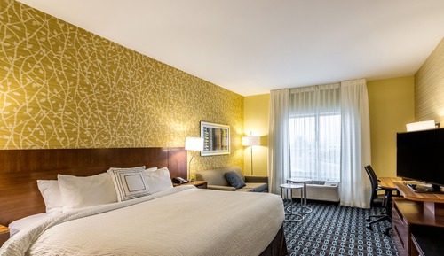Chambre, 1 très grand lit, non-fumeurs