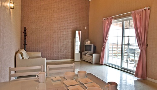 Oak Family Room