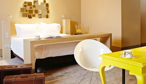 Astir Executive Suite with Park View