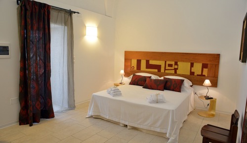 Chambre Junior Double ou avec lits jumeaux, patio, vue piscine
