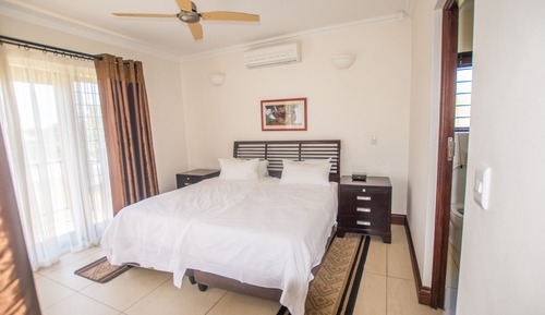 Maison, 4 chambres (Self-catering Number 130)