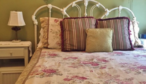 Chambre, salle de bains privée (Cara Cove)