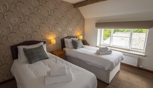 Chambre Standard avec lits jumeaux, 2 lits une place, salle de bains attenante