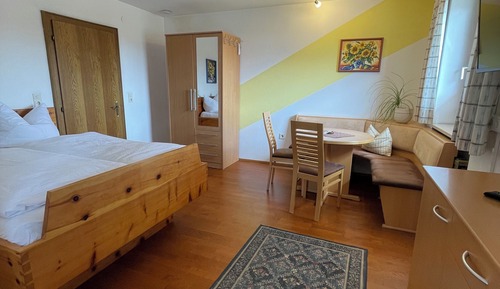 Chambre Double, balcon, vue montagne